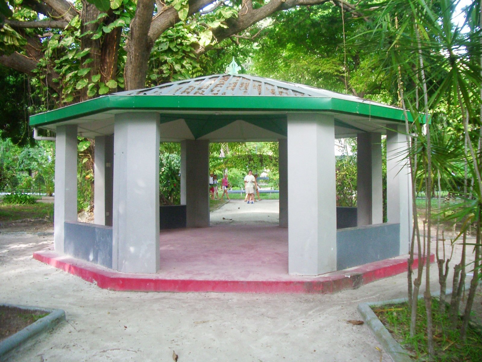 gazebo-at-sultan-park