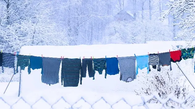drying clothes in icy weather
